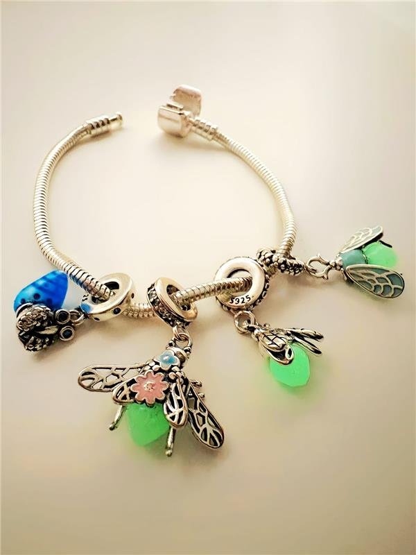 PINGENTE CHARM ABELHA AZUL PRATA 925