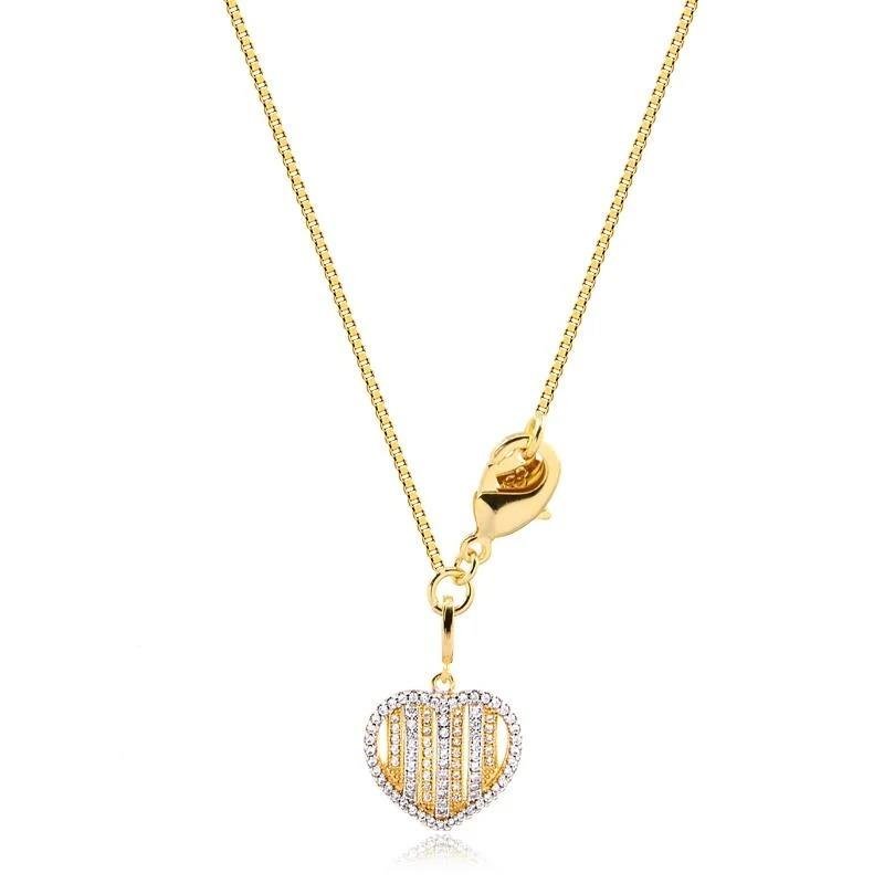 GARGANTILHA FOLHEADA A OURO COM CORAÇÃO CRAVEJADO 