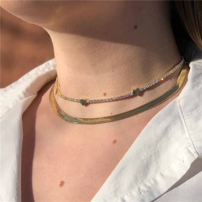 CHOKER RIVIERA COM CORAÇÕES FOLHEADO OURO