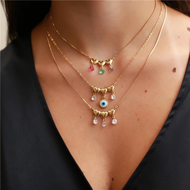 GARGANTILHA 3 CORAÇÕES COM PONTOS DE LUZ FOLH OURO