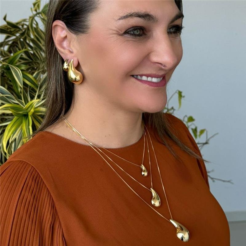 GARGANTILHA VÍRGULA P BANHADO OURO