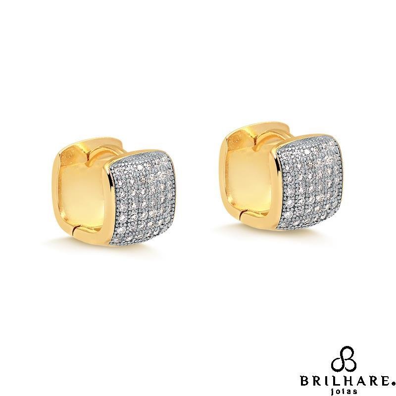 BRINCO CRAVEJADO DE CLICK EM ZIRCÔNIAS FOLHEADO A OURO