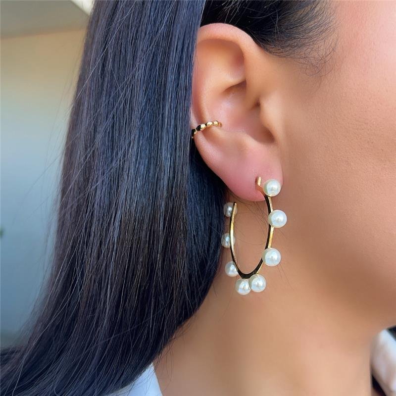 COLAR ARGOLA COM PEROLAS FOLHEADO OURO