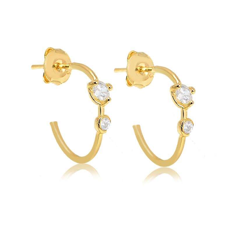 BRINCO ARGOLA COM PONTO DE LUZ EM ZIRCÔNIA FOLHEADO A OURO 