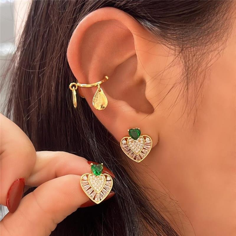 BRINCO FAKE COM TRÊS SEMENTES FOLH. OURO