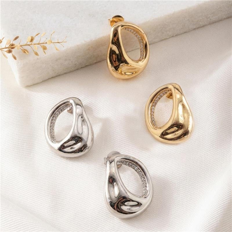 BRINCO CRAVEJADO BANHADO OURO