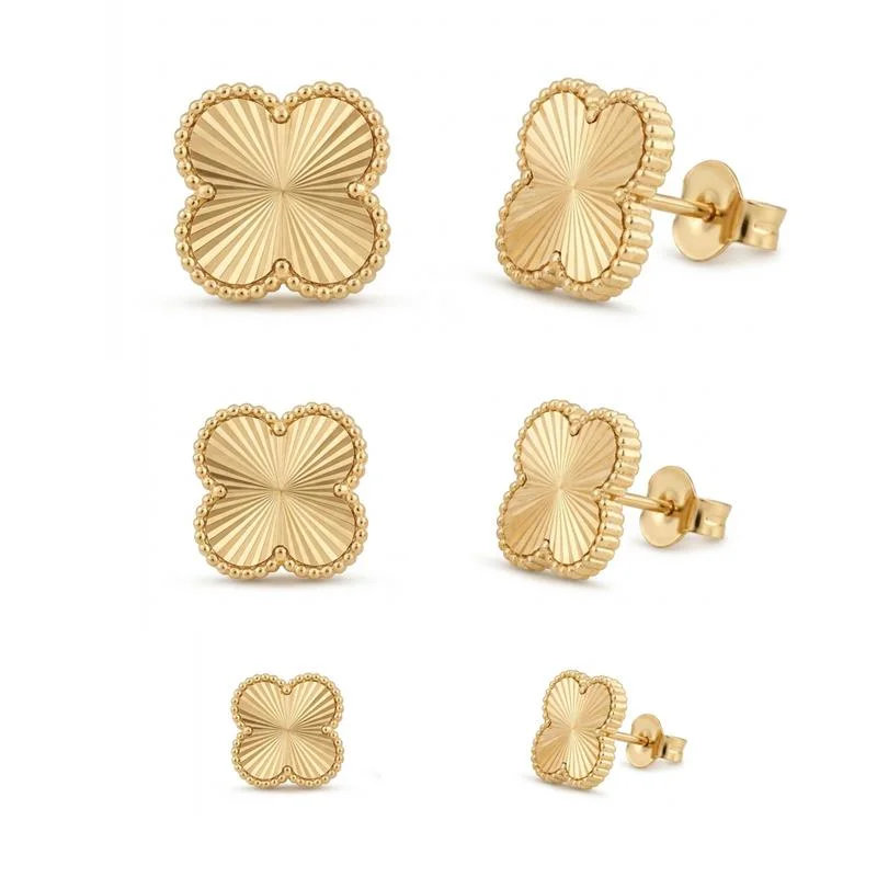 BRINCOS TRIO VINTAGE BANHADO OURO - .