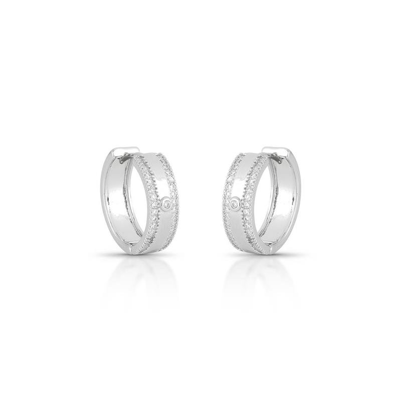 BRINCO ARGOLA CLICK CRAVEJADA BANHADO RÓDIO - CRISTAL